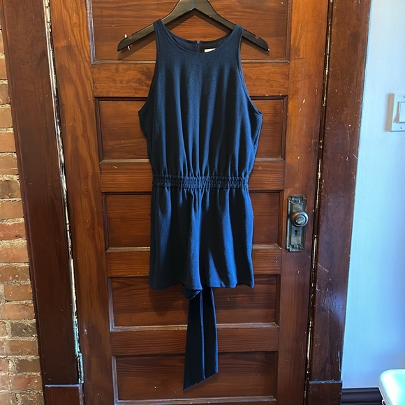 Bishop + Young Navy Romper, Size Medium - Picture 3 of 9